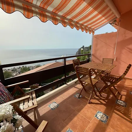La Casa Di Sophie SantʼAlessio Siculo