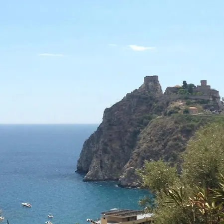 La Casa Di Sophie Sant'Alessio Siculo